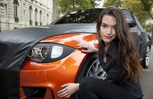 New teaser photos of BMW 1M