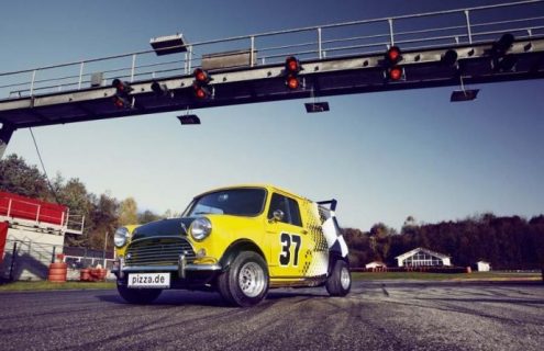 Classic MINI tuned for pizza delivery