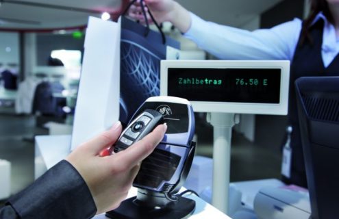 Pay and do more things with your BMW car key – NFC technology