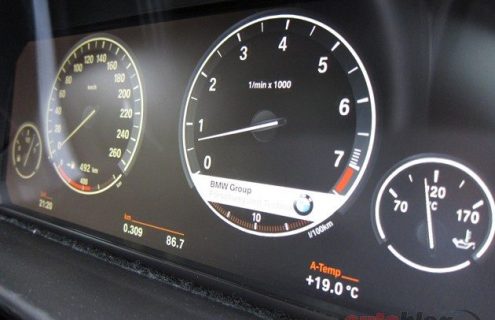 LCD gauges coming for refreshed BMW 5 and 7 Series models
