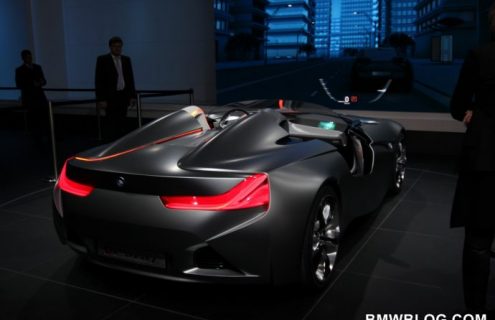 Video: 2011 Geneva - BMW Vision ConnectedDrive
