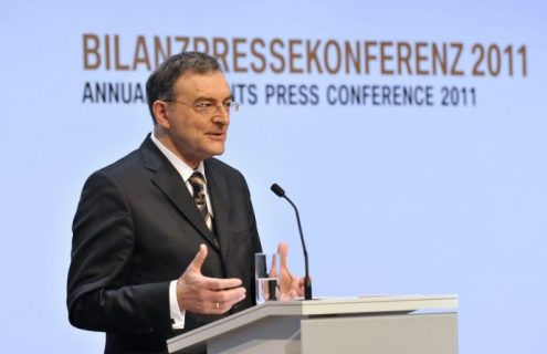 Statement and Charts by Dr. Norbert Reithofer at Annual Accounts Press Conference 2011
