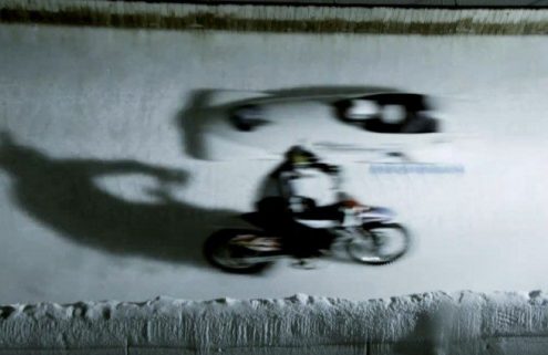 Spectacular Stunt: BMW bike and bobsled together in a skating rink