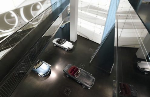 Pick up your BMW in Munich and visit the BMW Museum