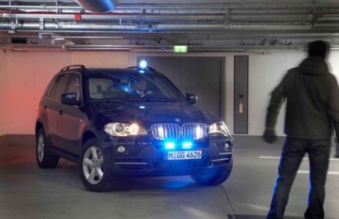 Video: BMW Security Vehicles. Training
