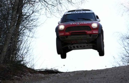 X-raid MINI Countryman runs 300 km in first trouble-free test in France.