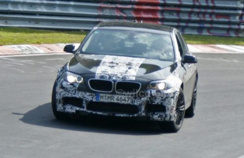 New spy photos of the upcoming BMW M5
