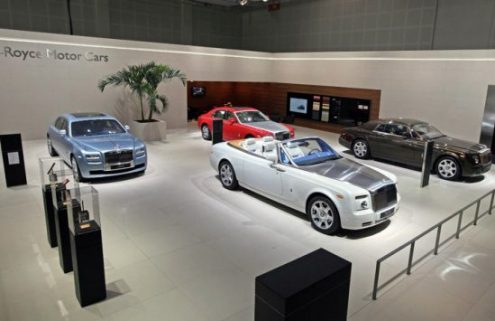Rolls Royce at Dubai Auto Show 2011