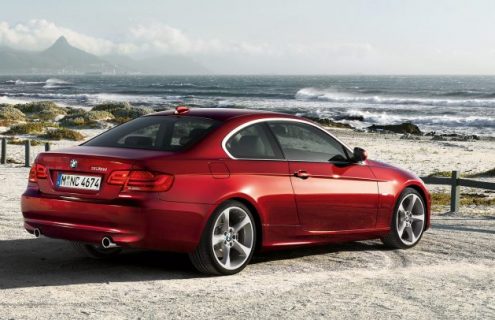 Video Review: 2011 BMW 3 Series