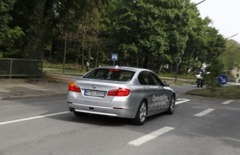 More safety in your everyday driving: The Left Turn Assistant