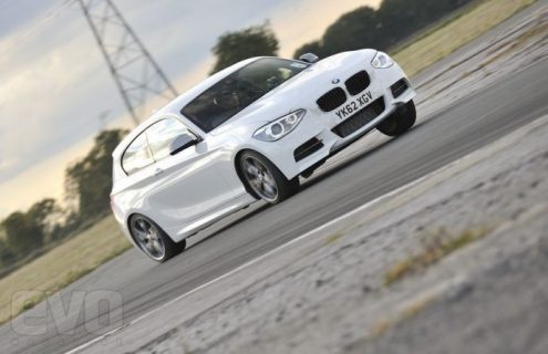 Video: BMW M135i vs. Porsche 911 Carrera