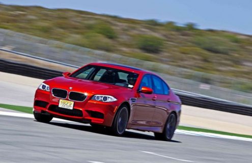 2013 BMW M5 with Manual Transmission - Test Drive
