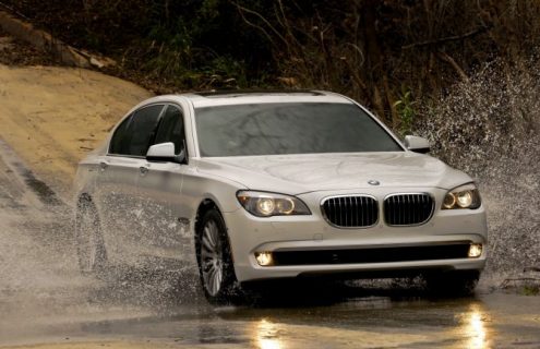 Video: 2013 BMW 740Li with xDrive