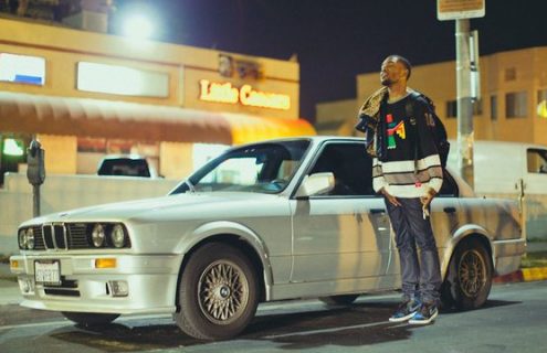 R&B superstar Frank Ocean building a 1990 BMW E30