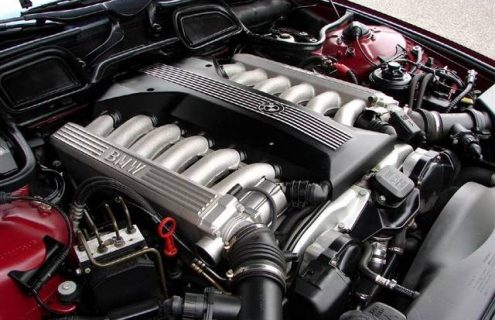 BMW Super Bild Of The Day: 5.4 liter BMW V12