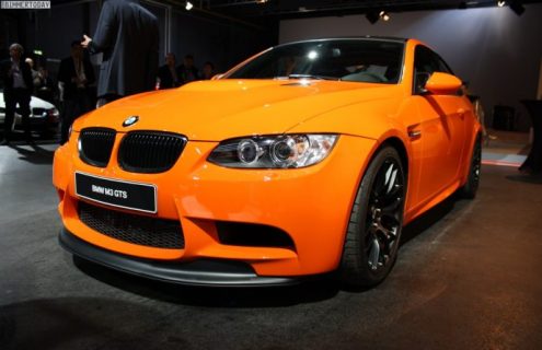 E30 BMW M3 vs BMW M3 GTS – Video