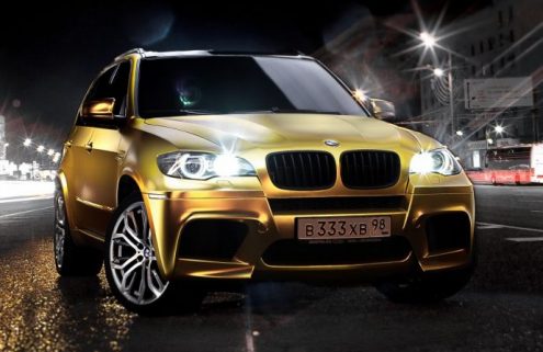 BMW X5 wrapped in gold