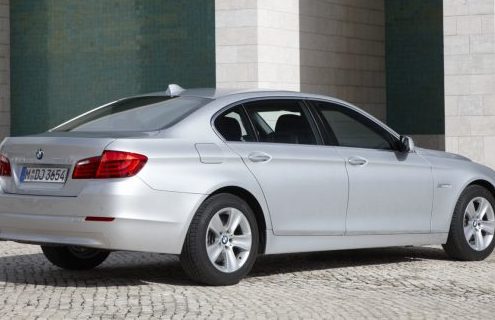 Videos: BMW 5 Series LWB Sedan