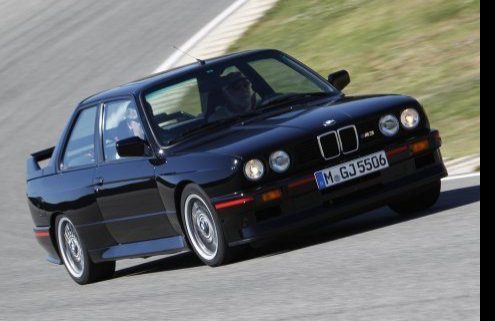 CarMag tests the BMW E30 M3 on a Spanish super-track