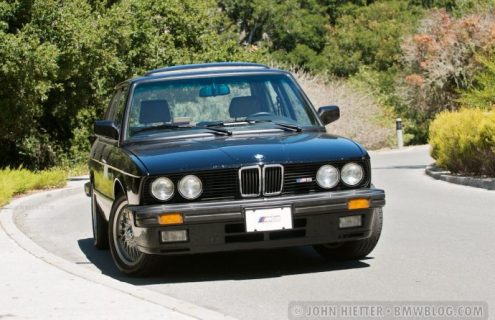 Autoblog reviews the 1988 BMW M5