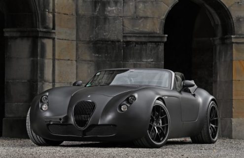 Black Bat: Wiesmann MF5 with BMW V10 engine