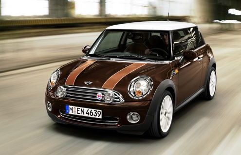 Cars.com drives the 2010 MINI Copper Mayfair Edition
