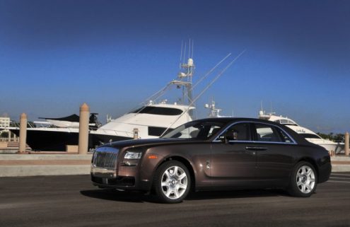 LeftLaneNews reviews the 2010 Rolls-Royce Ghost 