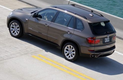 BMW launches lower CO2 X5: xDrive30d