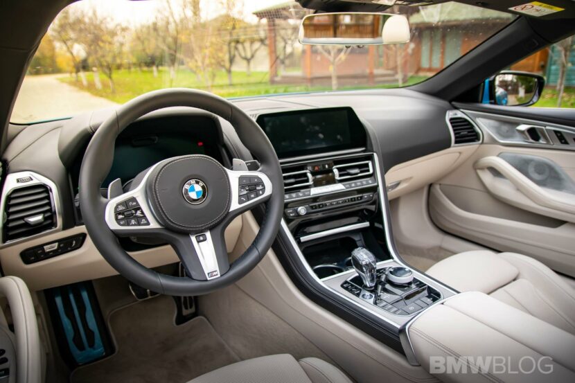 2020_BMW_M850i_Convertible-atlantis-blue25