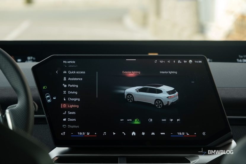 2026 BMW IX3 50 XDRIVE screen