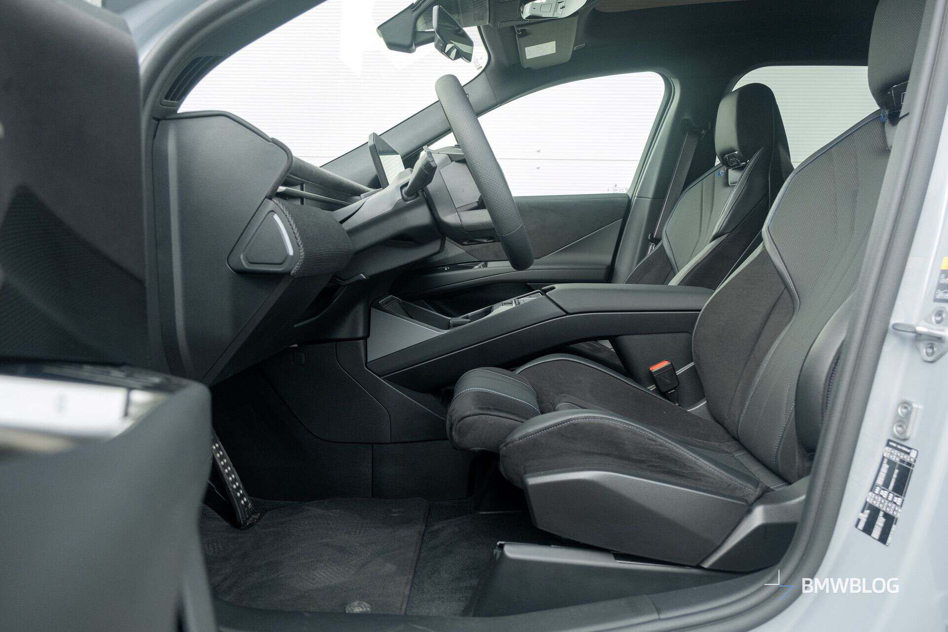 2026 BMW IX3 50 XDRIVE REVIEW 26