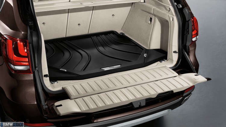 Trunk floor mat waterproof