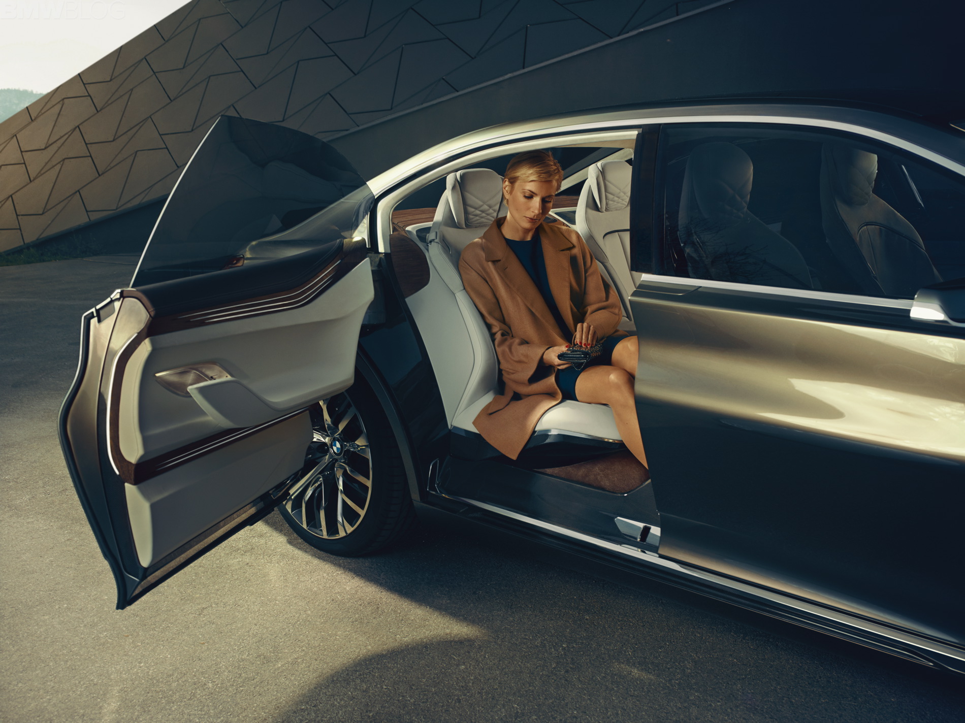 bmw-vision-future-luxury-32.jpg